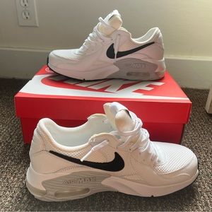 Women’s Nike Air Max Excee Shoe